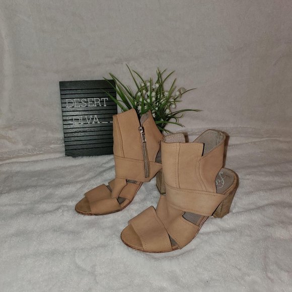 FREE PEOPLE EFFIE STACKED HEEL SHOES-37 TAN - Picture 7 of 8